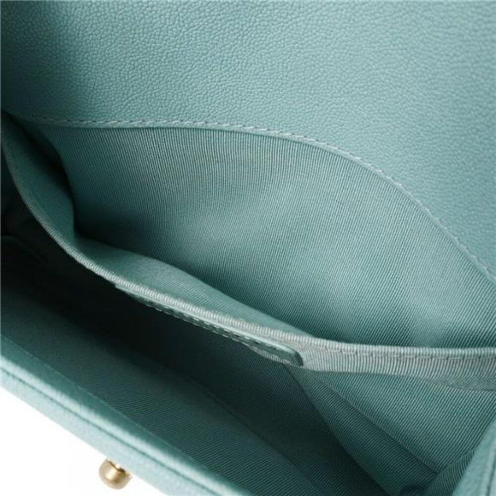 Chanel Boy Bag - Picture 11 of 12